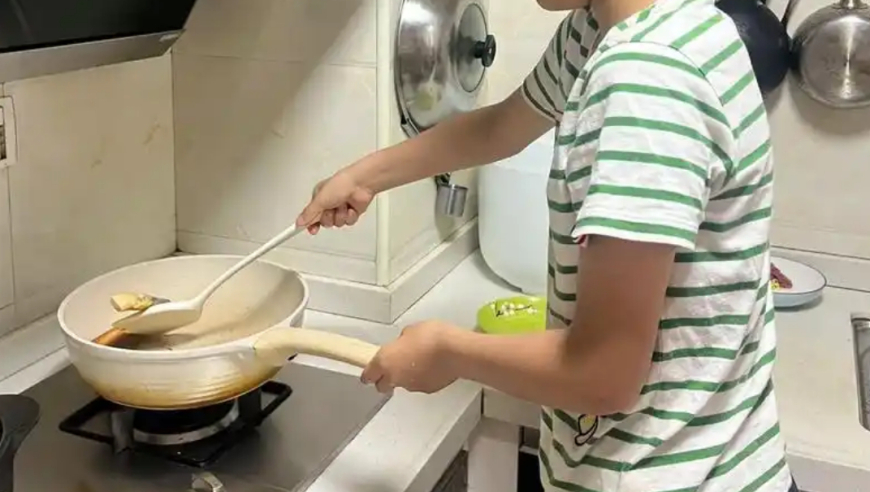名嘴：大陆军备让“台独”日夜难眠,新澳历史开奖记录查询,决策资料解释落实_体验版V3.53